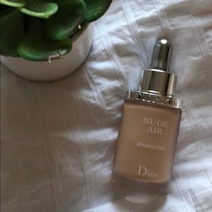 Dior skin serum de teint foundation